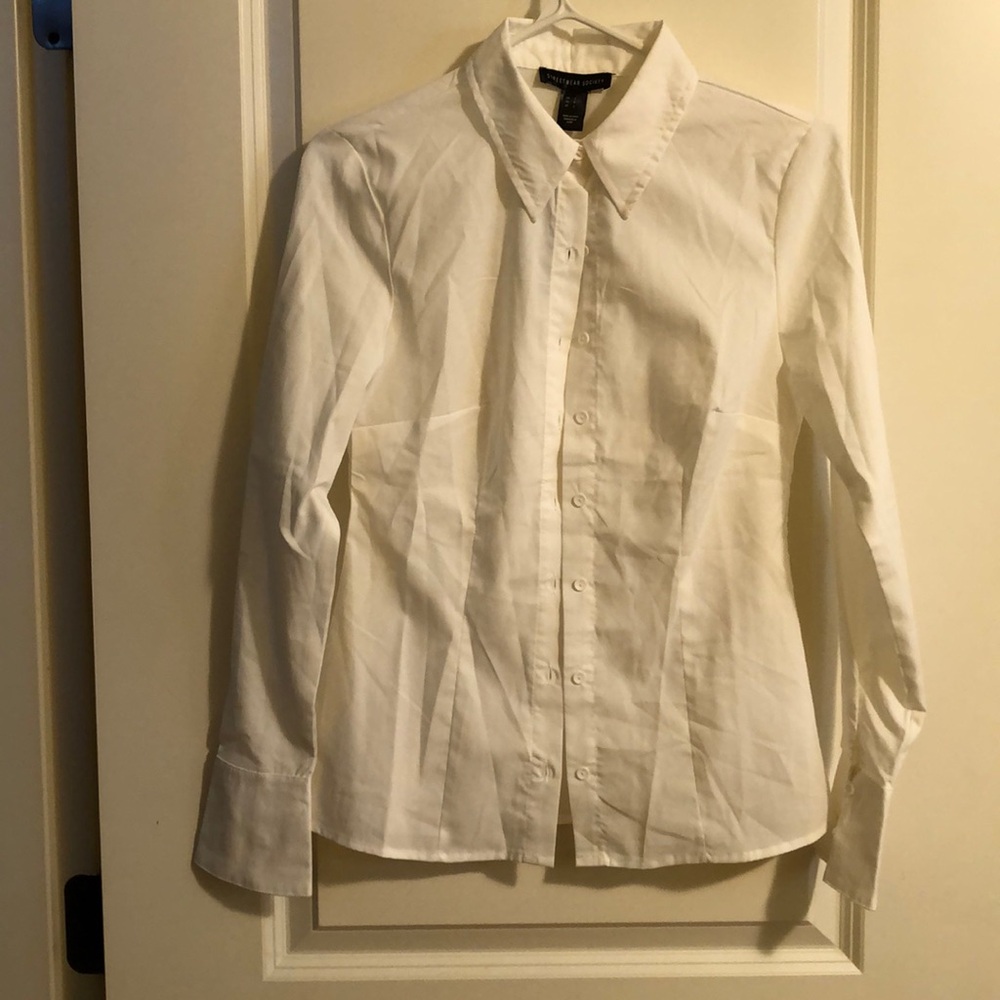 White dress shirt